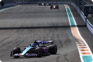 Ocon attitude did not benefit the team says Alonso