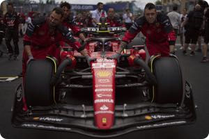 Ferrari admits trying to poach Adrian Newey