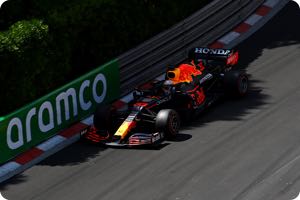 Verstappen not playing Hamilton's mind games