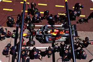 Red Bull makes more noise about poaching staff