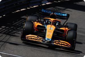 Ricciardo plays down secret helmet message