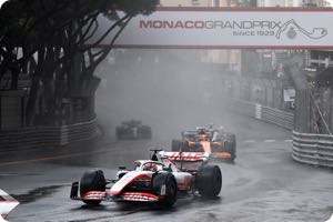 Maranello HQ helping Haas says Magnussen