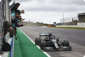 Hamilton plays poker with four aces