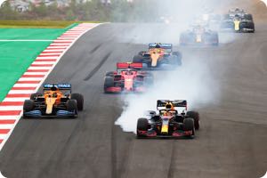 Red Bull sets deadline for engine decision