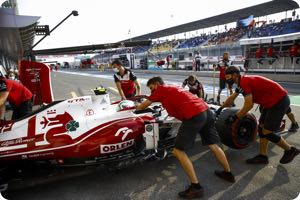 Nervous Alfa Romeo runs out of spare F1 parts