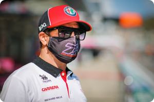 Raikkonen denies signing 2021 Alfa Romeo deal