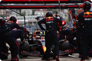 Top teams resisting F1 tyre blanket ban