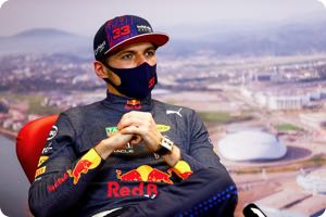 Verstappen immune to Hamilton mind games
