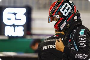 Replacing Bottas with Russell not realistic says Wolff
