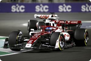 F1 teams removing paint to save weight