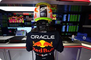 Points gap takes pressure off Perez says Horner