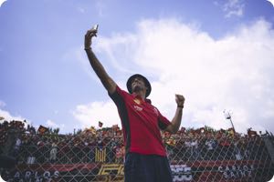 Sainz not jealous of Alonso's popularity
