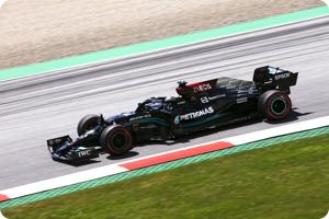Great to see Mercedes under big pressure says Wurz