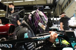 Hamilton had several Ferrari talks