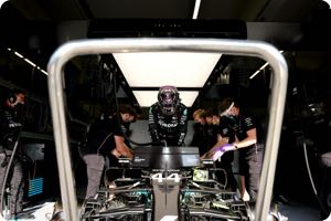 Hamilton hits back at lucky champion jibe