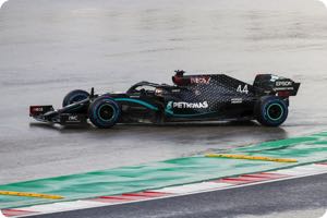 Hamilton win gives titles credibility says Villeneuve