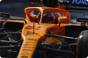 No early Ferrari move for Sainz says Brown