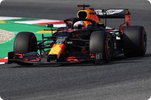 Doesn't matter if Albon stays or goes says Verstappen