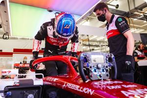 Bottas admits struggling with dominant Hamilton