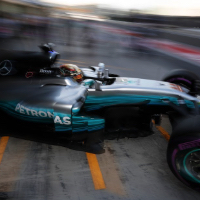 Hamilton did not improve in 2017 says Rosberg