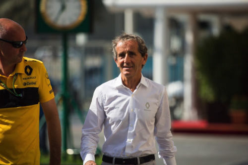 Prost backs Ferrari over driver hierarchy