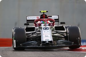 Giovinazzi sees chance of Ferrari seat