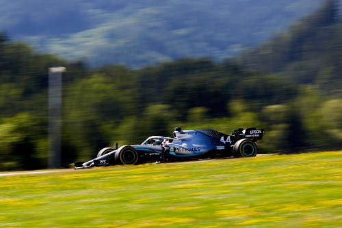 Stop calling F1 boring says Hamilton