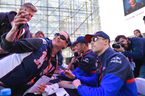 Kvyat calm amid Gasly speculation