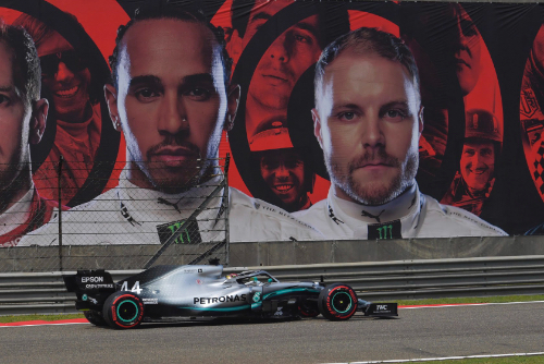 Mercedes tweaks illegal new front