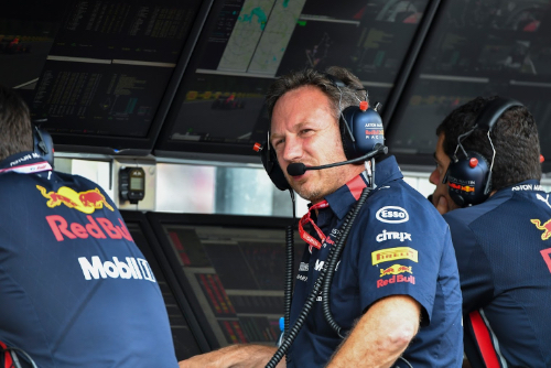 Mercedes at risk of complacency says Horner