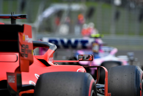 Vettel defends Ferrari boss Binotto