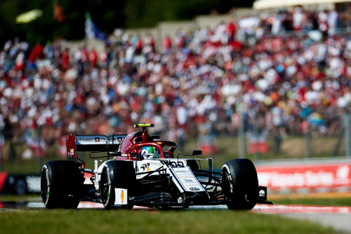 Giovinazzi joins Leclerc for virtual GP