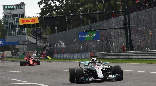 Mercedes, Ferrari have different attitudes says Wolff