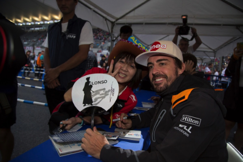 Alonso's bag of experienced tricks