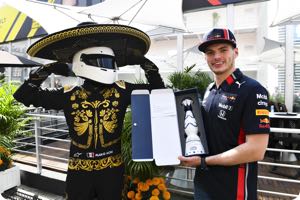 Father says Verstappen should have kept quiet