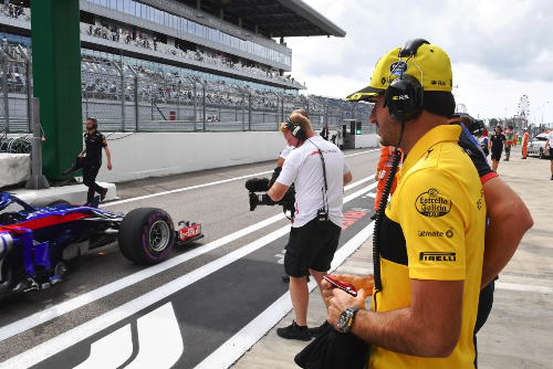 Sainz wants early McLaren test in Abu Dhabi