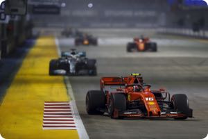 Ferrari form serious situation for Mercedes says Hamilton