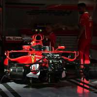 Vettel urges against big changes at Ferrari
